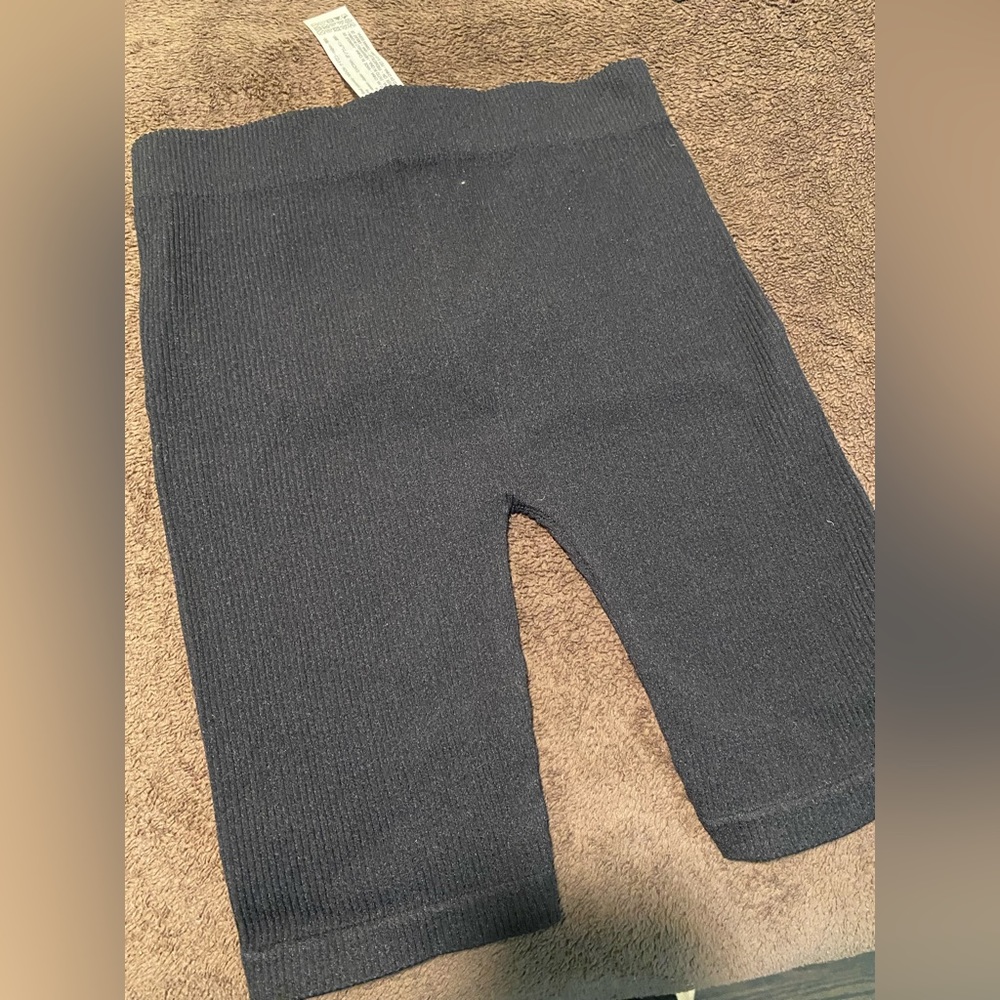 Zara seamless biker shorts in black